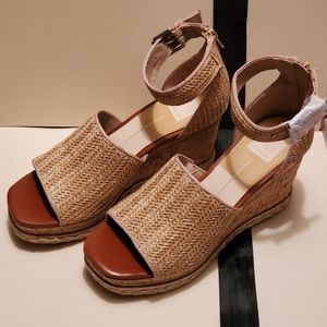 Dolce Vita Sandals